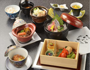 昼食（イメージ）